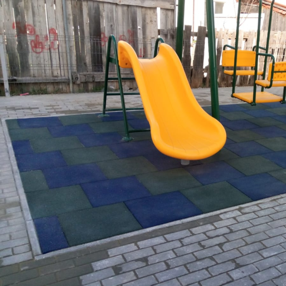 Locuri de joaca pavaj din cauciuc